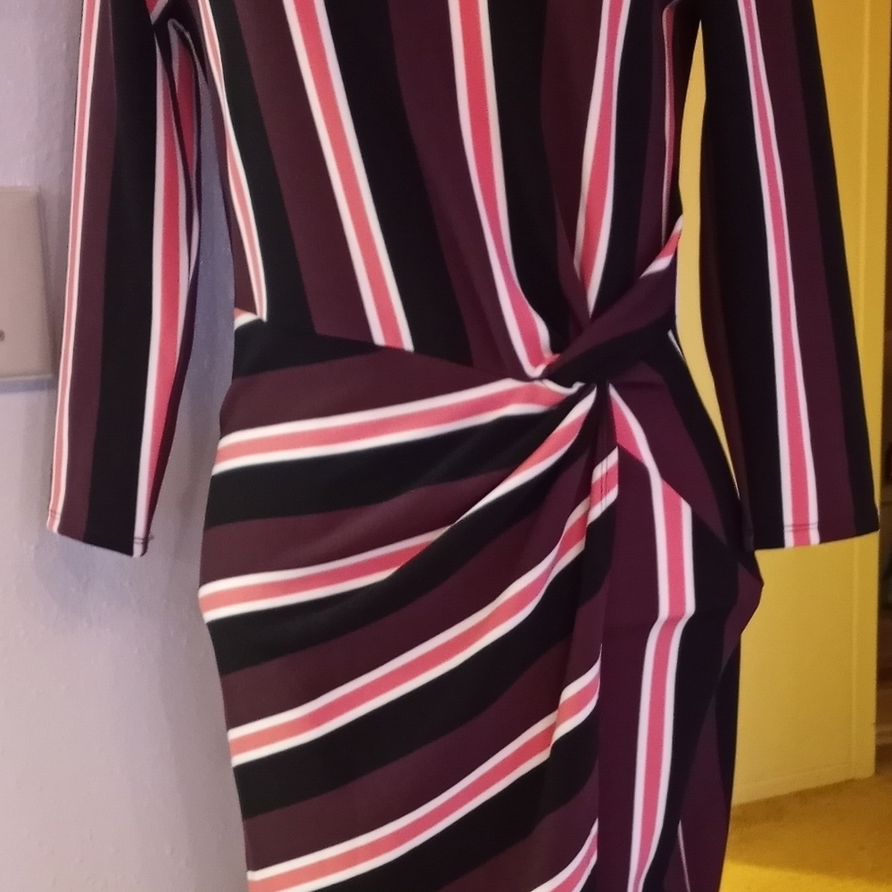 Socialite Multicolored Dress - Picture 6 of 15
